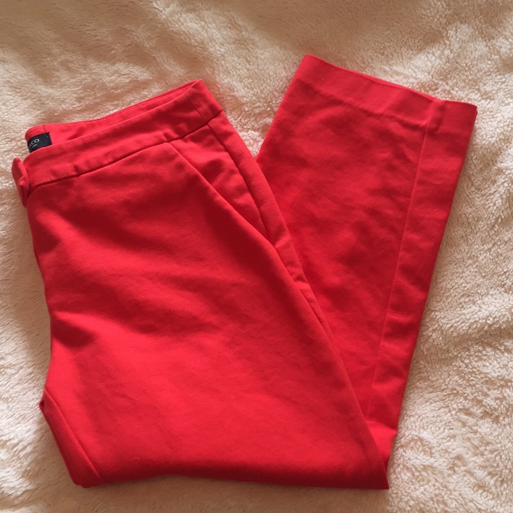 Jones & Co. Capris